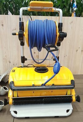 Dolphin wave 300 XL робот пилосос для громадських басейнів