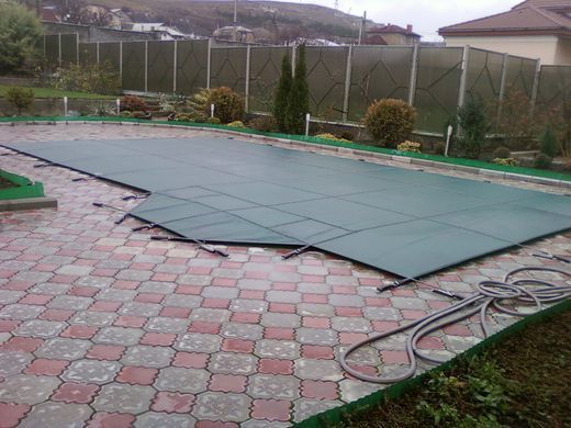 Накриття для всіх видів басейнів