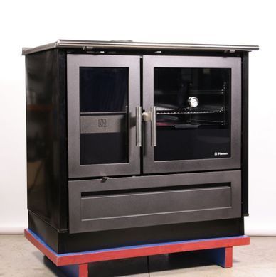 Отопительно-варочная печь Plamen 910 Glas черная &ndash; кухонная печь с плитой для обогрева и приготовления пищи
