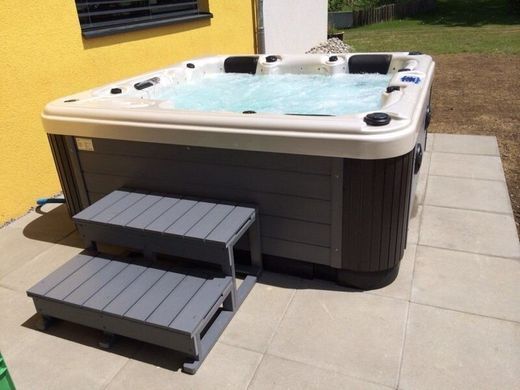 СПА бассейн Comfort SPA SORRENTO 5 PERSON 2+3, Бальбоа G3+Spa Touch, (200*200*80) Сорренто
