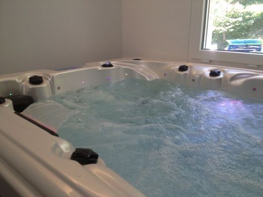 СПА бассейн Comfort SPA SORRENTO 5 PERSON 2+3, Бальбоа G3+Spa Touch, (200*200*80) Сорренто