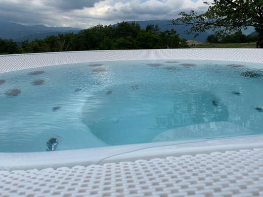 СПА бассейн Comfort SPA Infiniti Round - Luxury SPA &Oslash;240*100 Инфинити встраиваемый