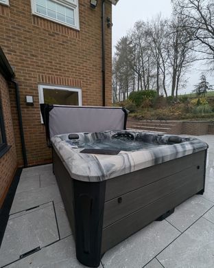 SPA басейн Superior Spas Premium Barcelona V3 Odyssey (Сірий) (Англія), 223&times;223&times;94 см