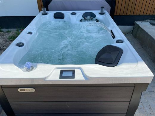 SPA басейн Superior Spas Premium Topaz V3 (Sterling Silver) (Англія), 220&times;156&times;90 см