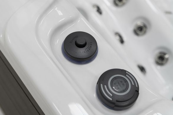 SPA басейн Superior Spas Premium Onyx V3 (Sterling Silver) (Англія), 220&times;220&times;94 см
