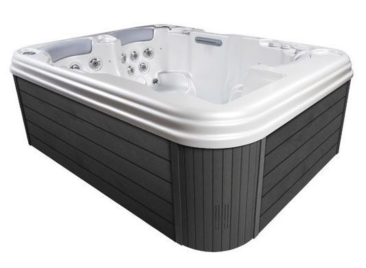 Басейн СПА WELLIS MYLINE TITAN